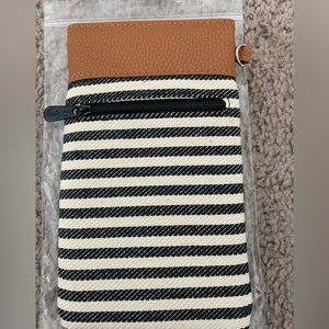 Thirty-one pinch top glasses case